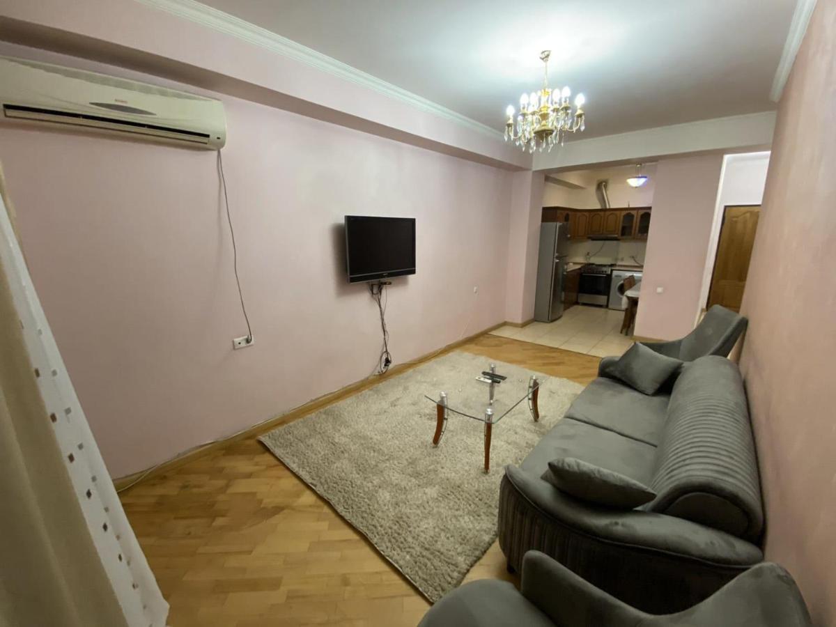 Rent Inn Yerevan On North Avenue ภายนอก รูปภาพ