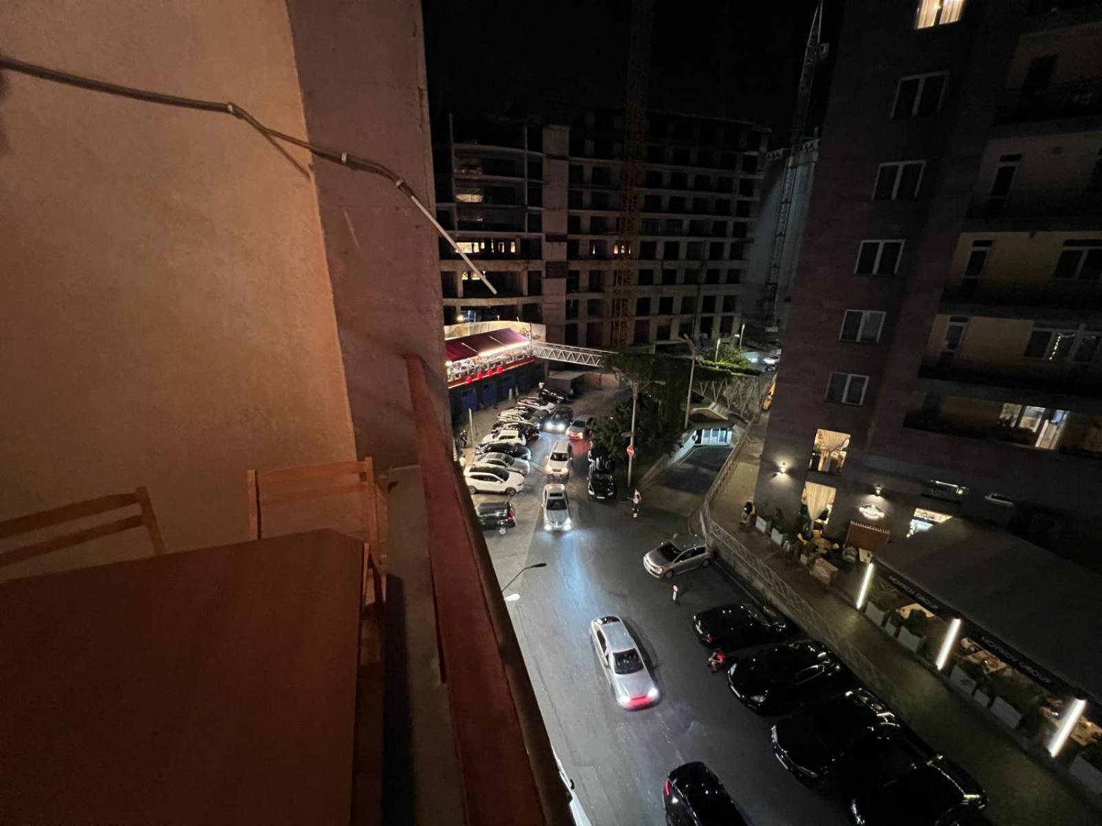 Rent Inn Yerevan On North Avenue ภายนอก รูปภาพ