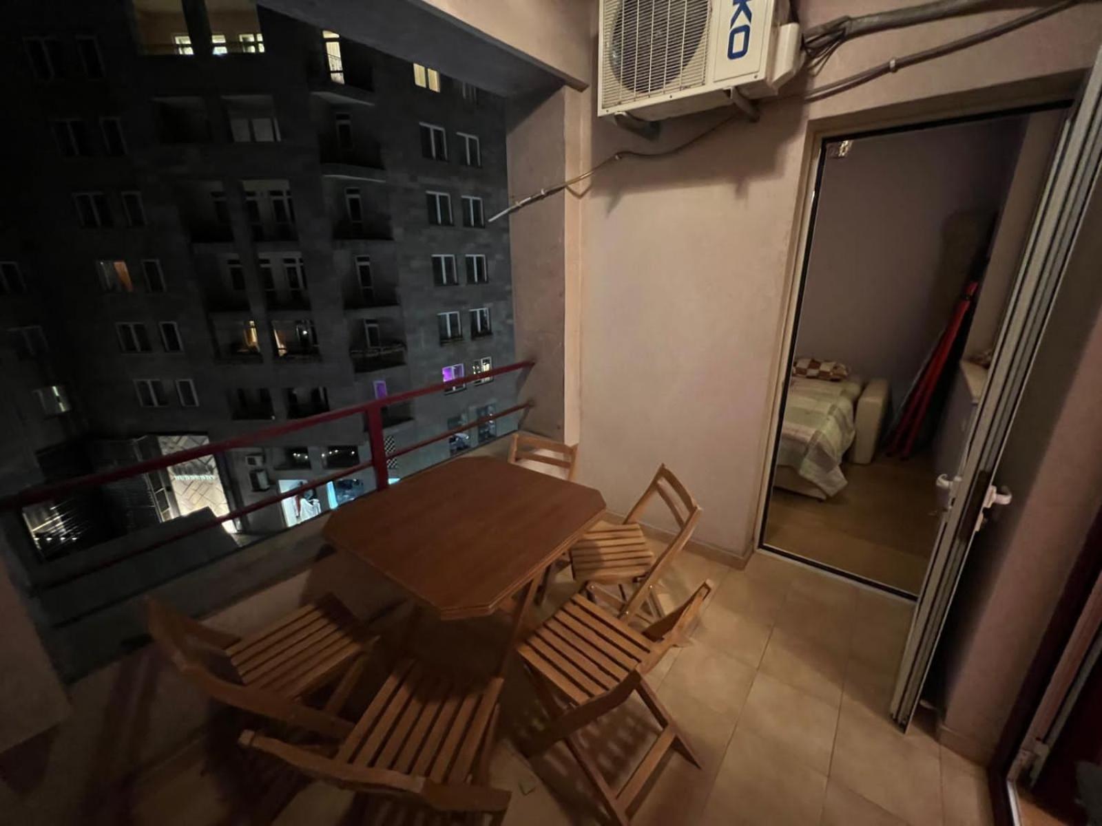 Rent Inn Yerevan On North Avenue ภายนอก รูปภาพ