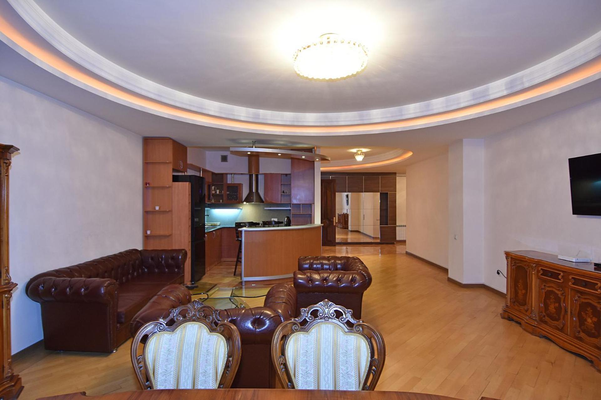 Rent Inn Yerevan On North Avenue ภายนอก รูปภาพ