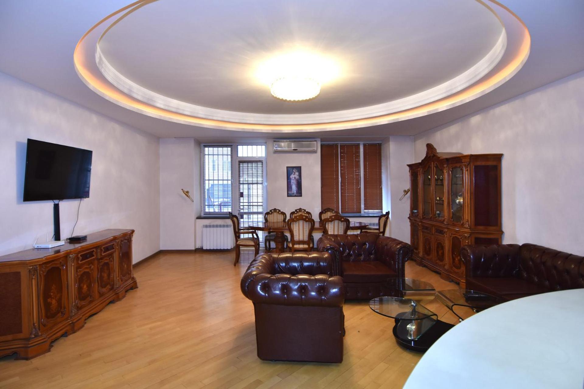 Rent Inn Yerevan On North Avenue ภายนอก รูปภาพ