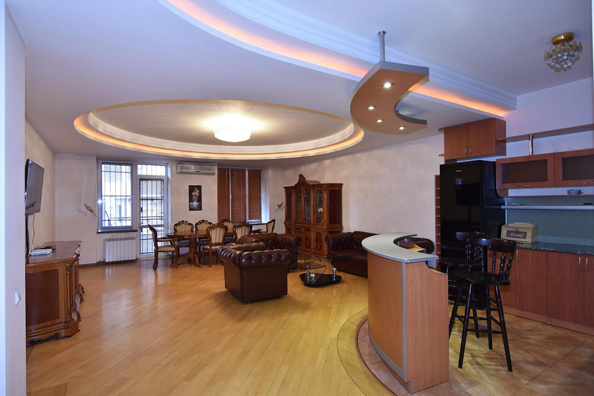 Rent Inn Yerevan On North Avenue ภายนอก รูปภาพ