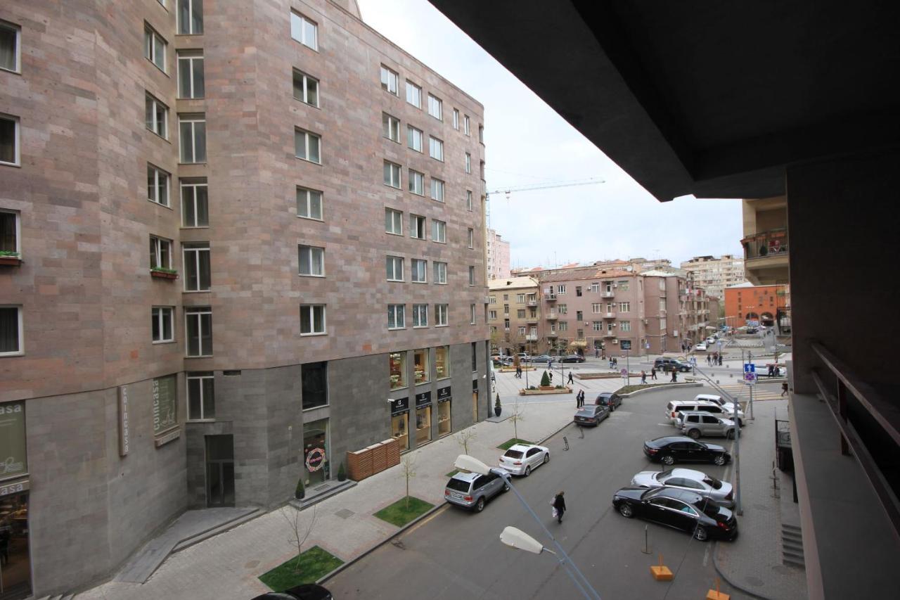 Rent Inn Yerevan On North Avenue ภายนอก รูปภาพ